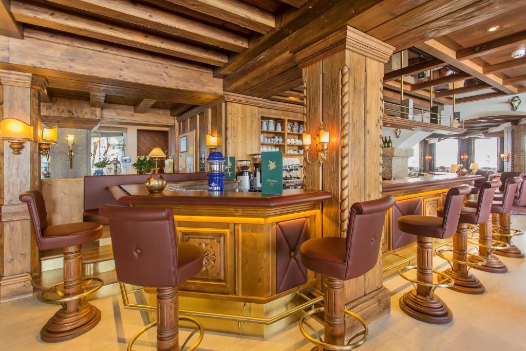 Posezení v ubytování Hotel Edelweiss Hochsölden Superior