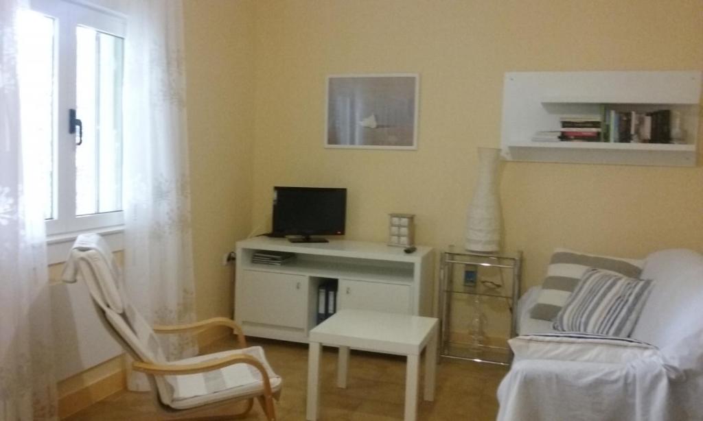 Fotografie z fotogalerie ubytování Apartment in Ražanj with Terrace, WIFI, Washing machine, Dishwasher (3743-3) v destinaci Ražanj