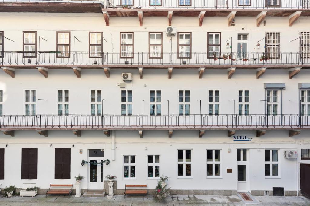 Budova, v ktorej sa hotel nachádza