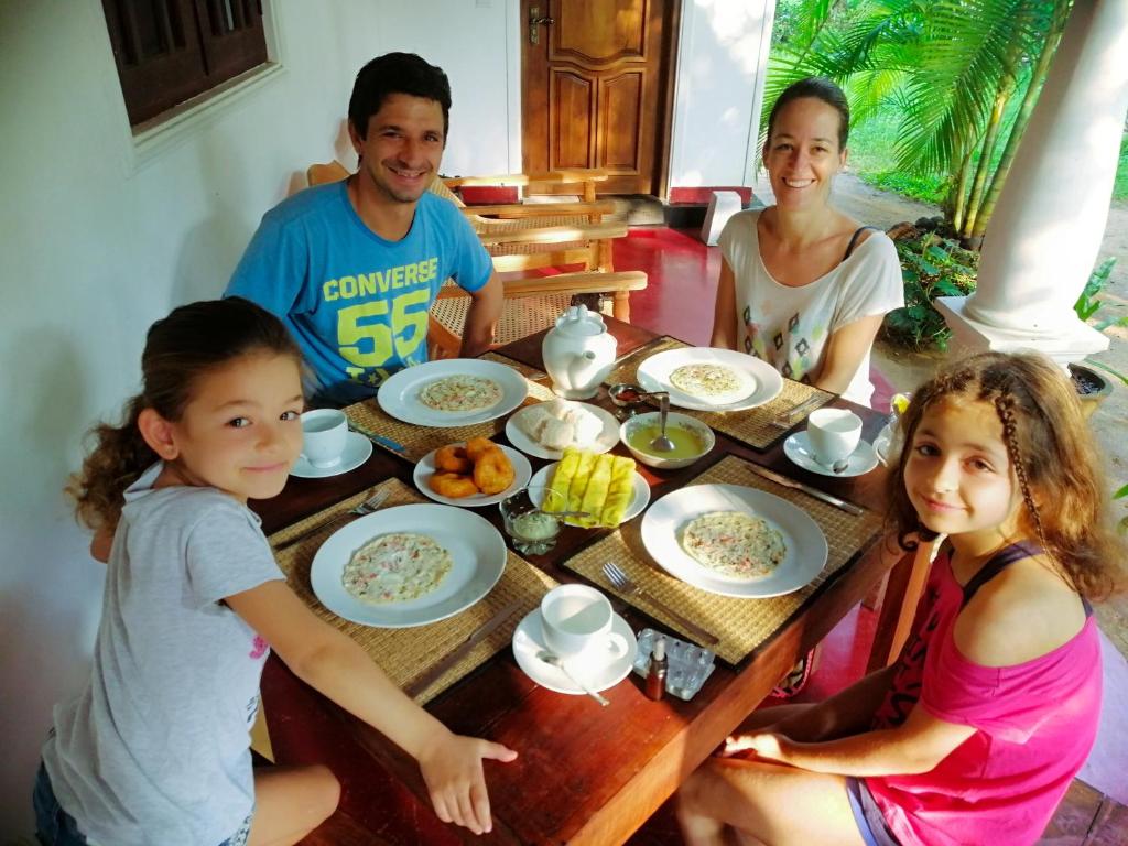 Hosté ubytování Sigiriya Lahiru Homestay