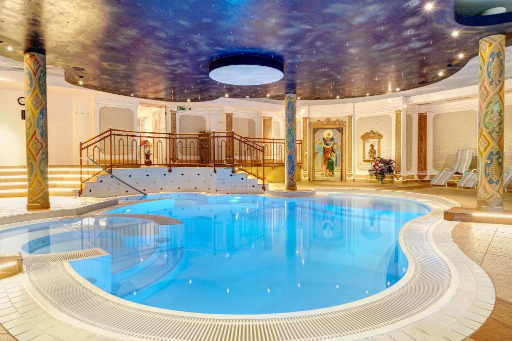 Bazén v ubytování Hotel Glockenstuhl nebo v jeho okolí