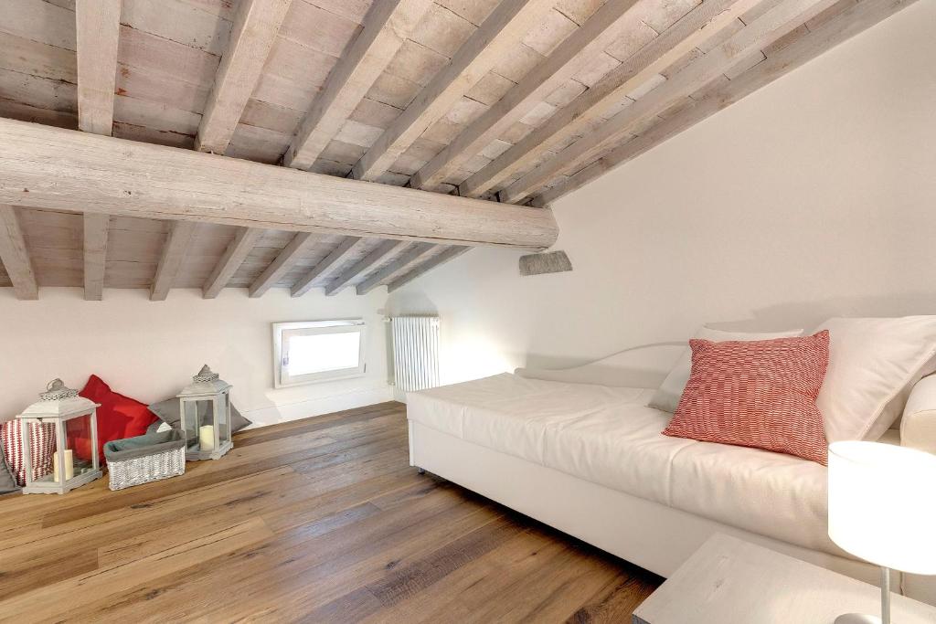 Część wypoczynkowa w obiekcie Mattonaia Apartment by Mamo Florence
