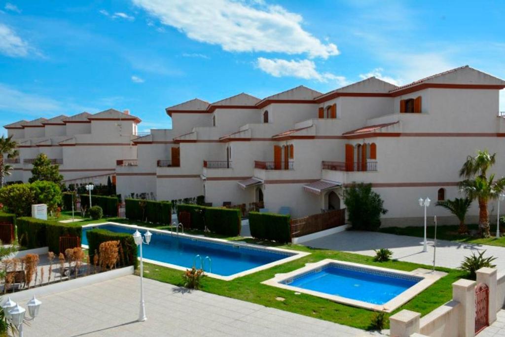 Swimmingpoolen hos eller tæt på Domatsea Casa Provenzal