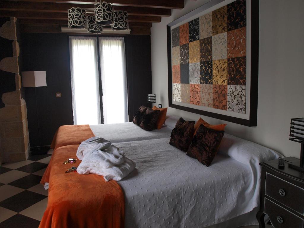 Posada Venero - Double Room With Extra Bed