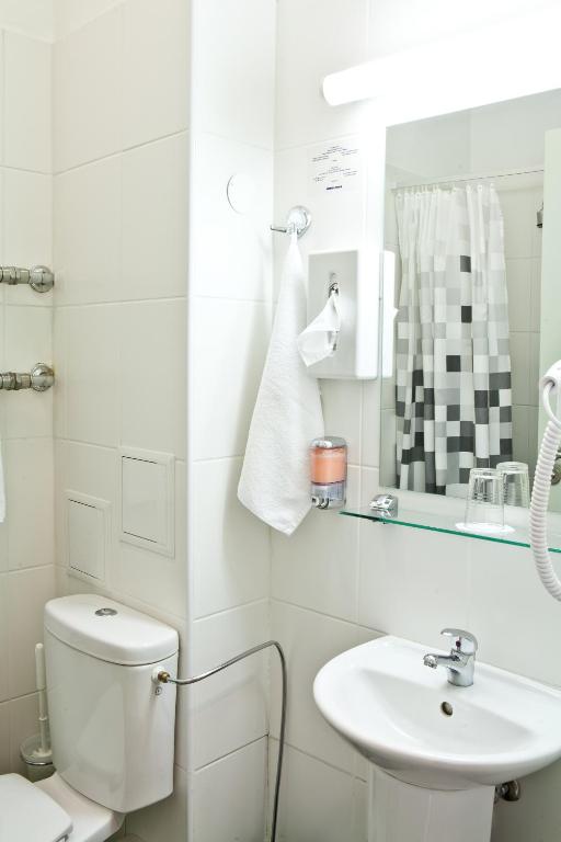 Koupelna v ubytování Kolonna Hotel Rēzekne