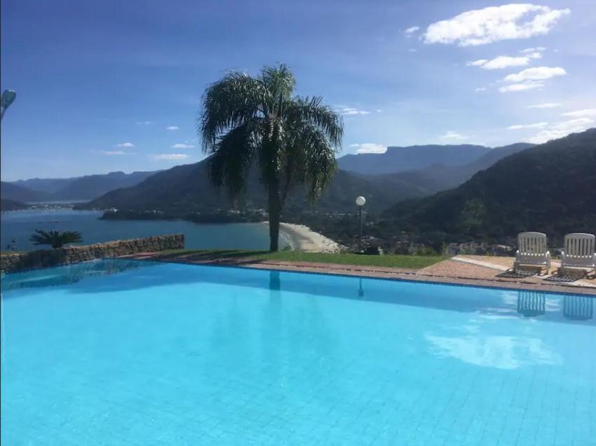  Apto Condomínio Varandas de Ubatuba - Vista Incrível