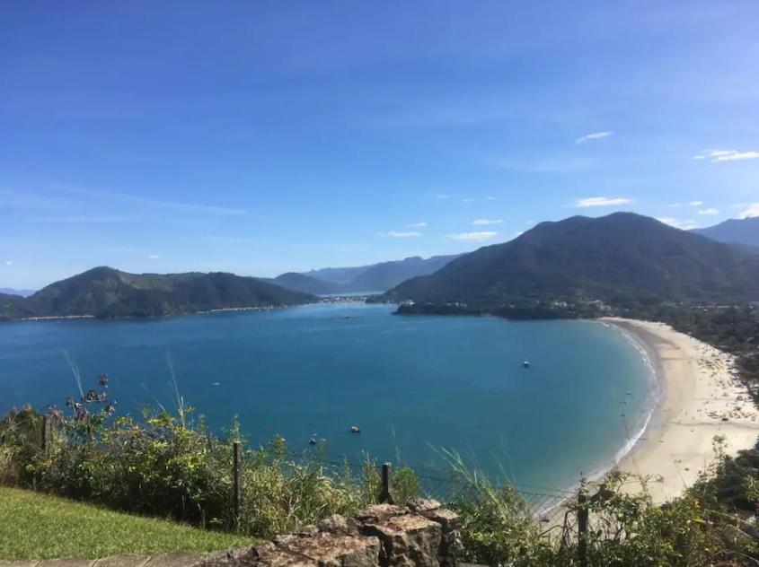  Apto Condomínio Varandas de Ubatuba - Vista Incrível
