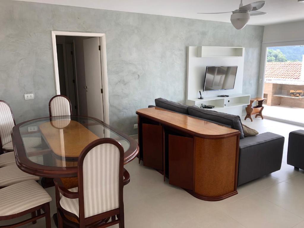  Apto Condomínio Varandas de Ubatuba - Vista Incrível