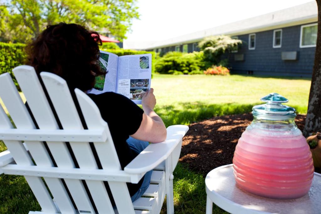 Seaglass Inn Provincetown photo