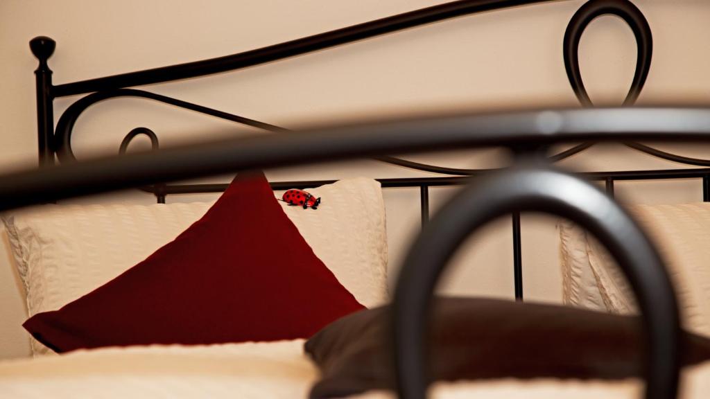 Postel nebo postele na pokoji v ubytování Conny's B&B