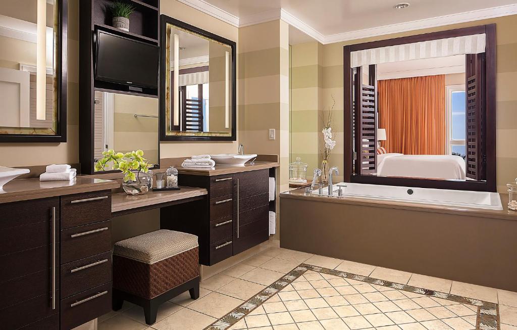 The Residences on Siesta Key Beach by Hyatt Vacation Club - Two-Bedroom Suite With Village View