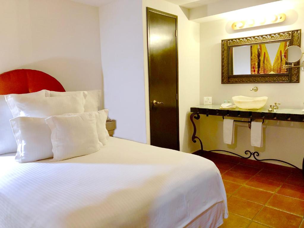 Hotel Herencia By Hosting House - Budget Room - No View