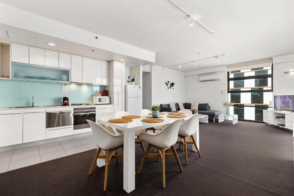 Docklands Private Collection - City Harbour Apartments - Resim 18