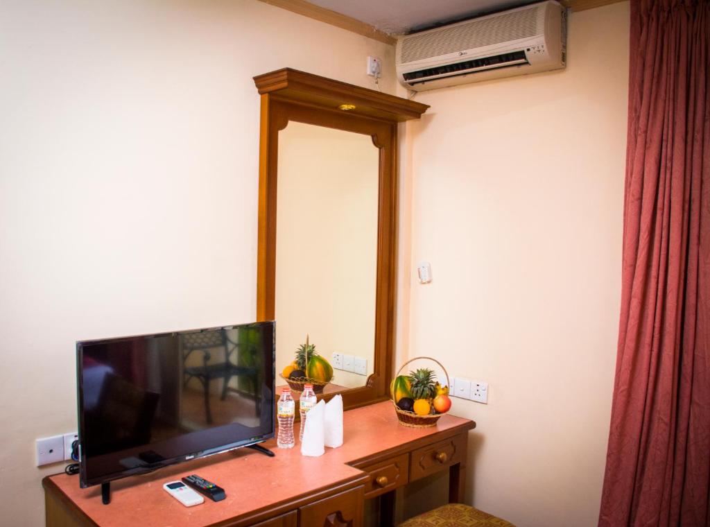 TV a/nebo společenská místnost v ubytování Hotel Lakefield