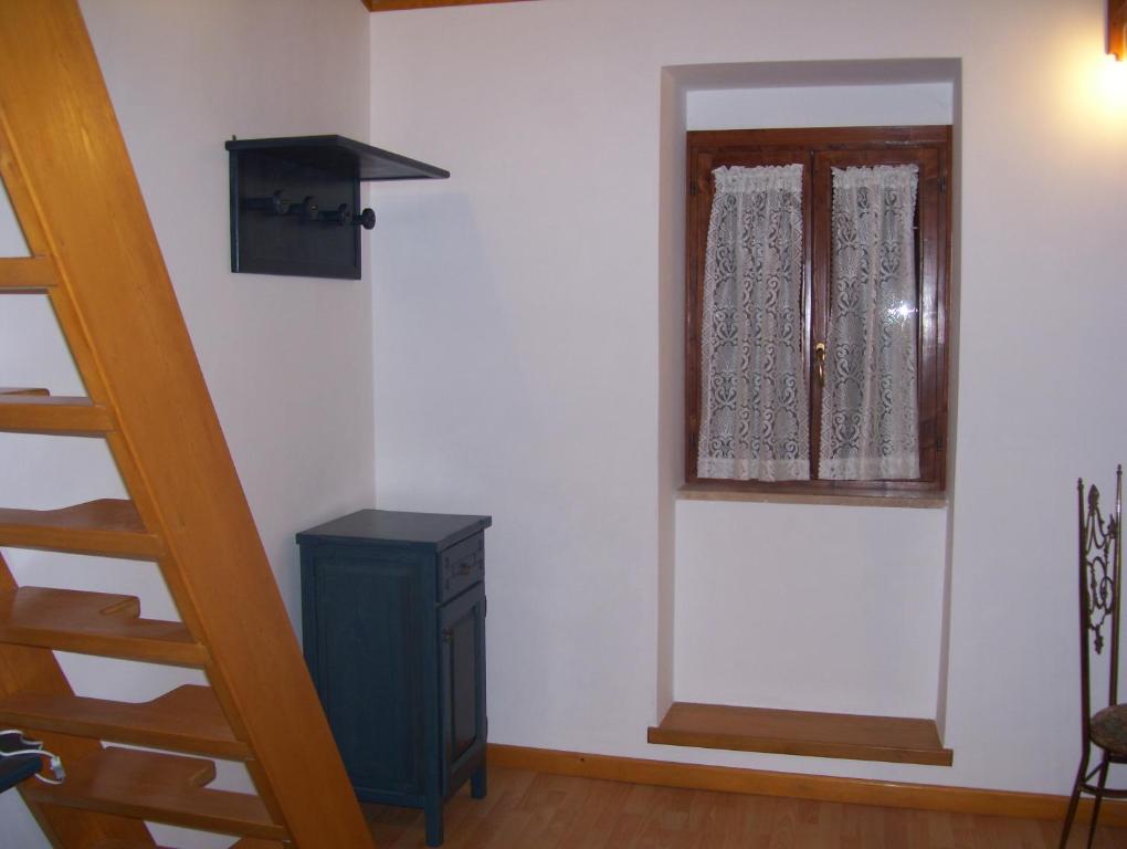 TV a/nebo společenská místnost v ubytování LITTLE TOWER