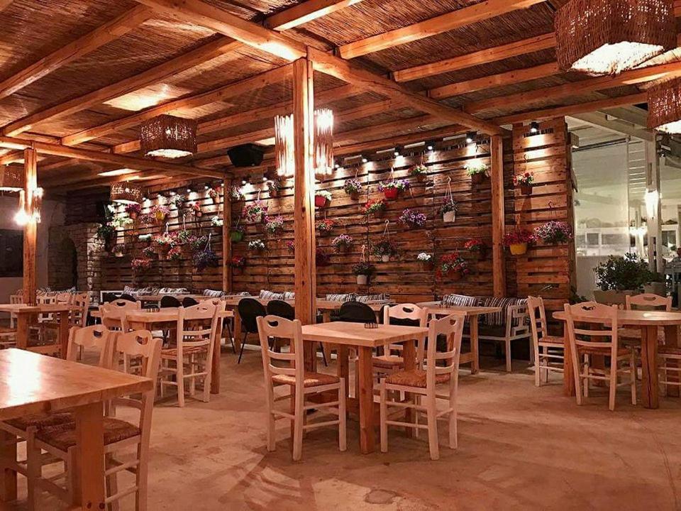 Restaurace v ubytování Cactus Beach Paros