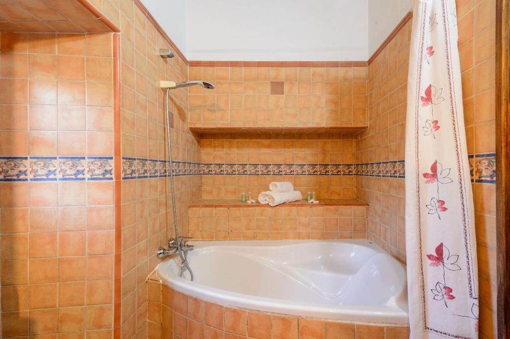Villa Ca Na Bet, Sant Llorenç de Balafia – Updated 2023 Prices