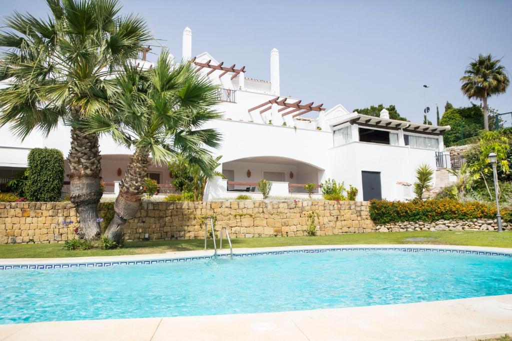 Vacation Home Aloha Royal, Calle Auriga, 29660 Marbella ...