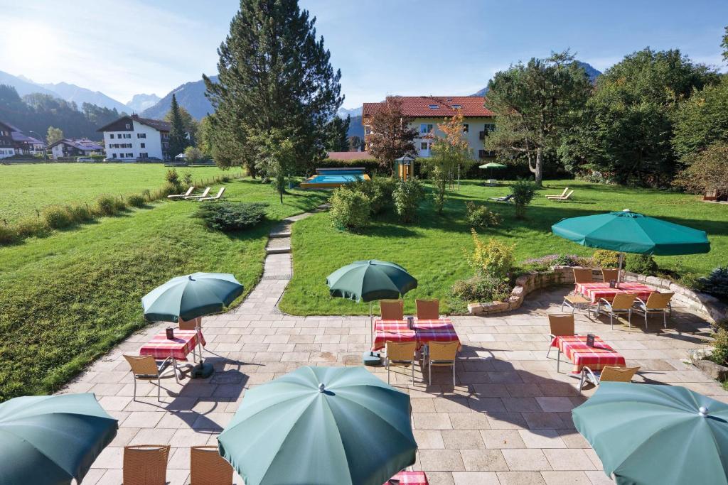 Nespecifikovaný výhled na hory nebo výhled na hory při pohledu z hotelu