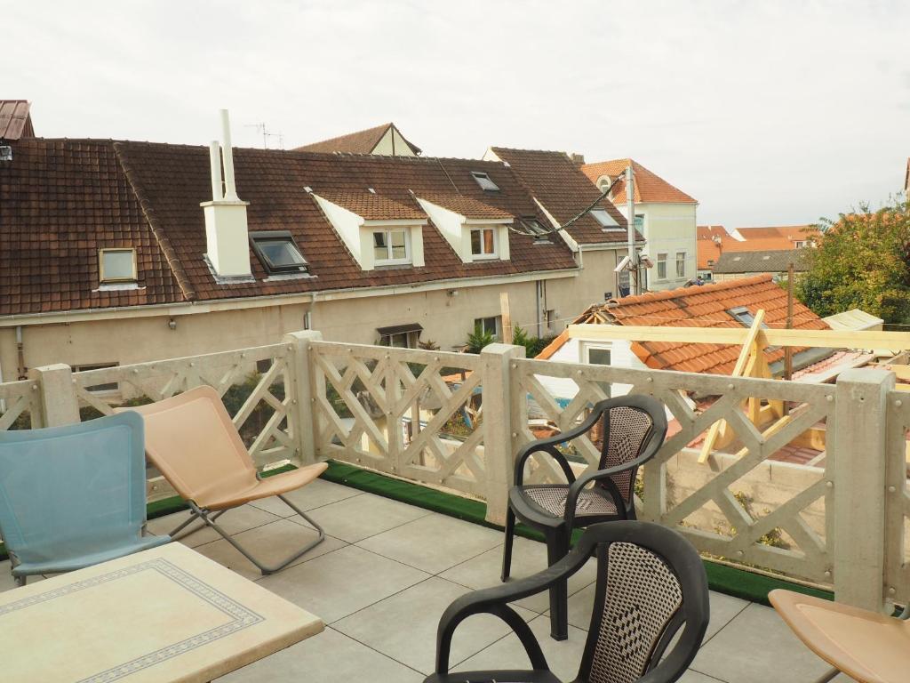 Balkón nebo terasa v ubytování Hôtel Le Vivier WISSANT - Centre Village - Côte d'Opale - Baie de Wissant - 2CAPS