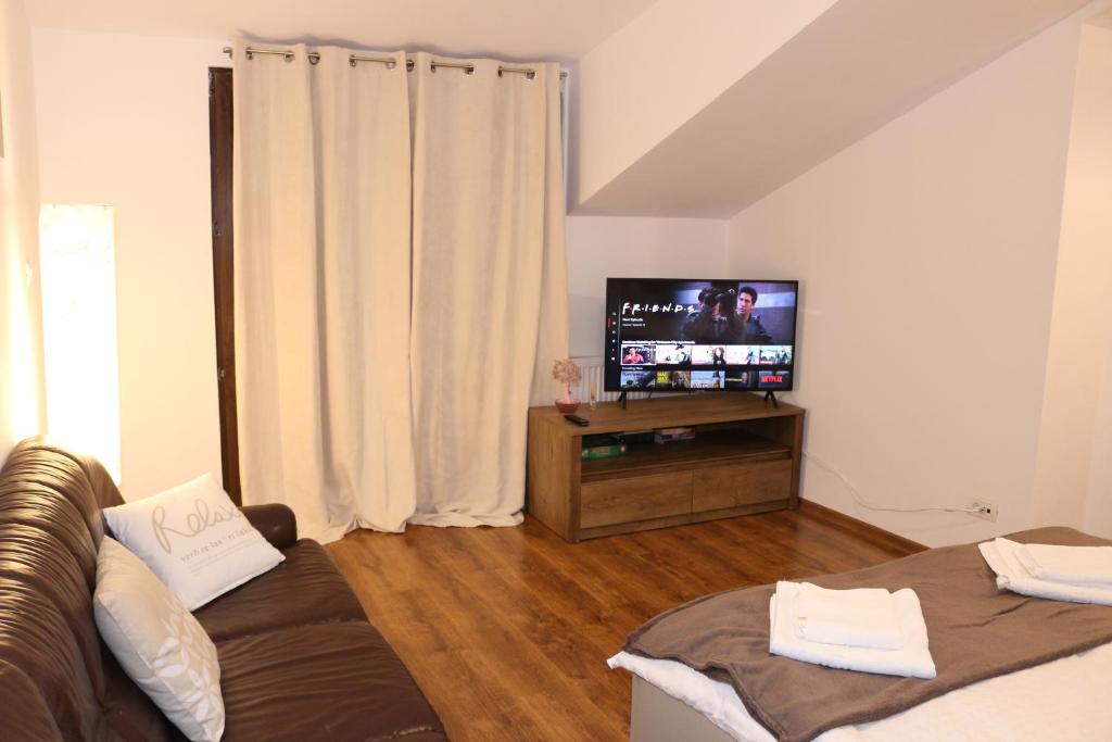BRISO Apartments - One-Bedroom Apartment