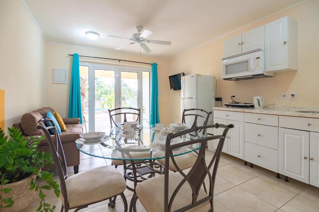 Kuchyň nebo kuchyňský kout v ubytování Aqua Viva Suites