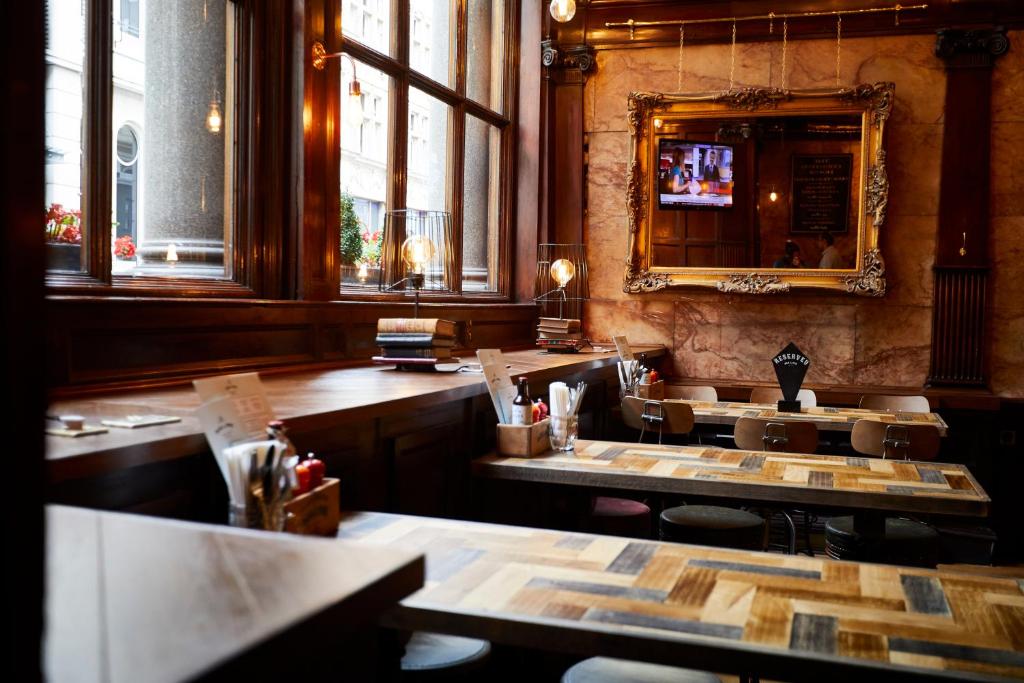 Fotografie z fotogalerie ubytování Counting House v Londýně