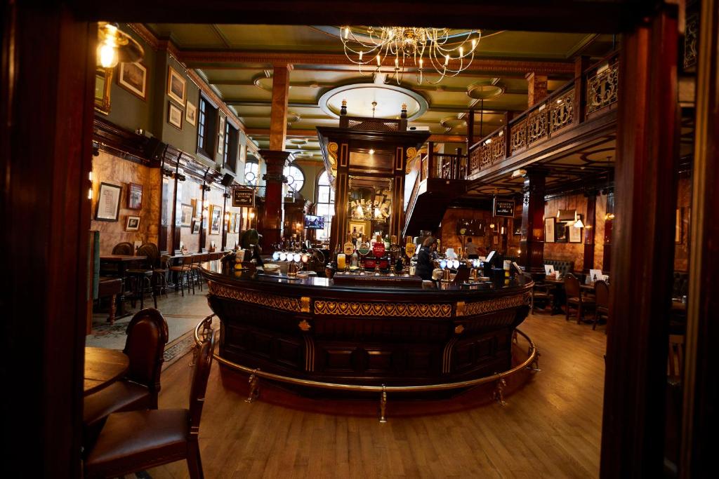 Counting House - Resim 17