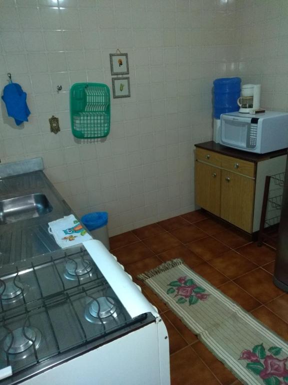  Casa com piscina UBATUBA