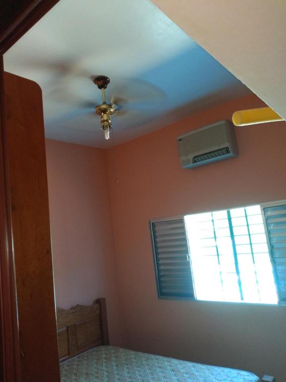  Casa com piscina UBATUBA