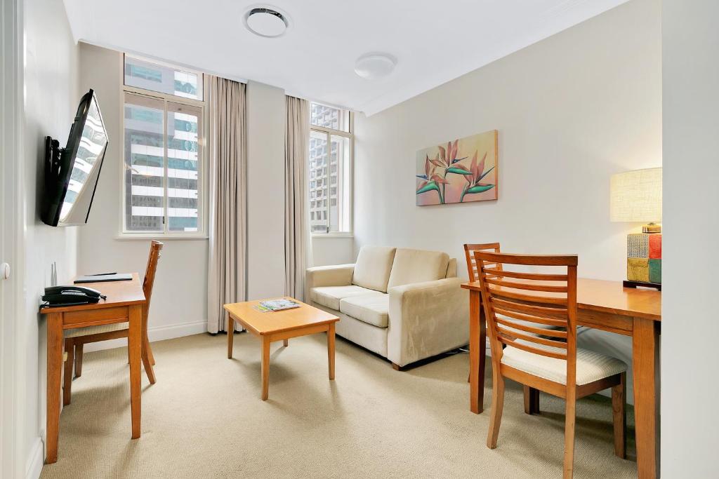 Manor Apartment Hotel - Resim 38