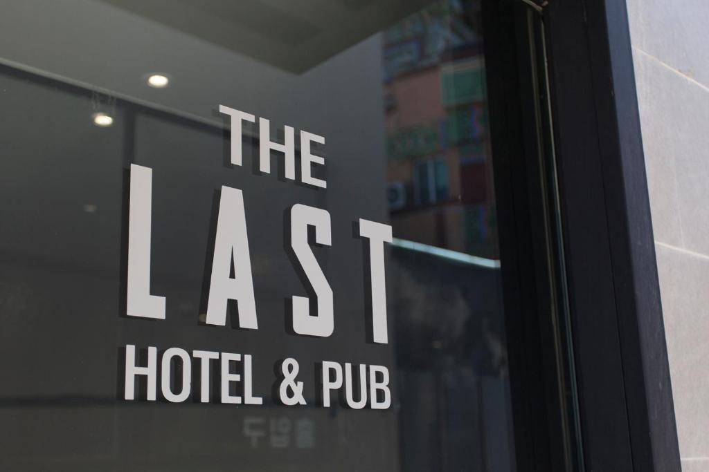 Certifikát, hodnocení, plakát nebo jiný dokument vystavený v ubytování The Last Hotel Nampo