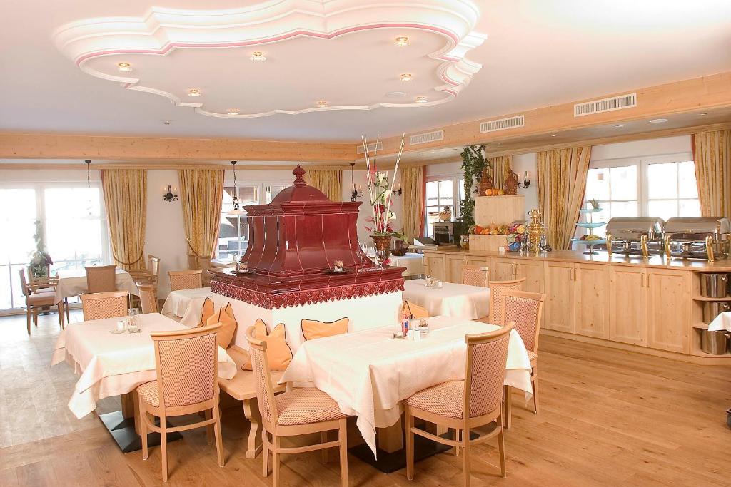 Restaurace v ubytování Hotel Sportalm