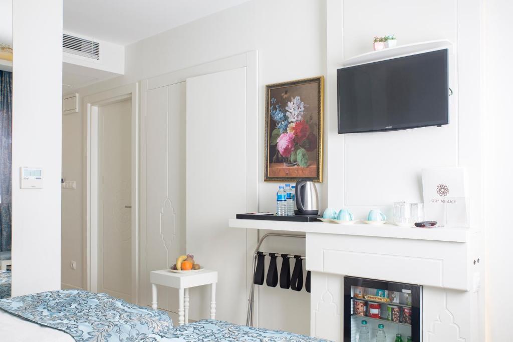 KRALICE HOTEL - Classic Triple Room