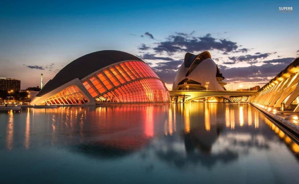 Apartamento cerca de la playa y Ciudad de las Ciencias ...