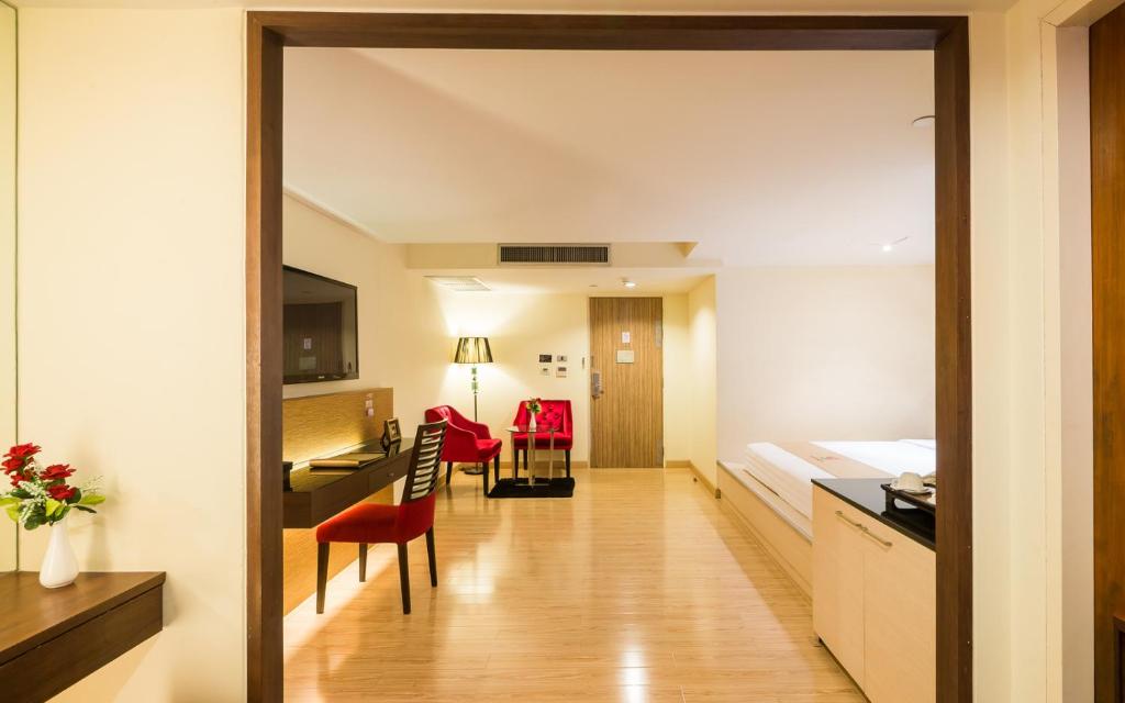 Grand Lord Boutique Hotel- SHA Extra Plus Certified - Coin Double Chambre