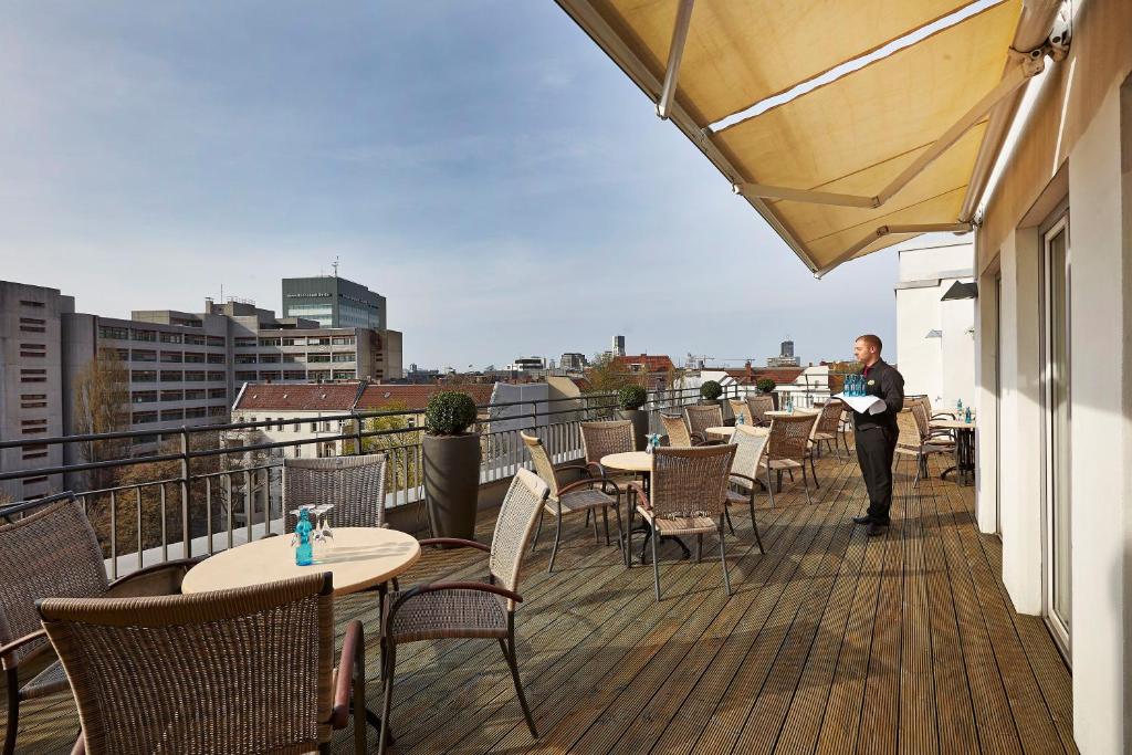 Balkón nebo terasa v ubytování HYPERION Hotel Berlin