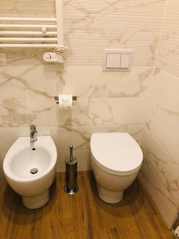 Kúpeľňa v ubytovaní KAMBAL LUXURY SUITES