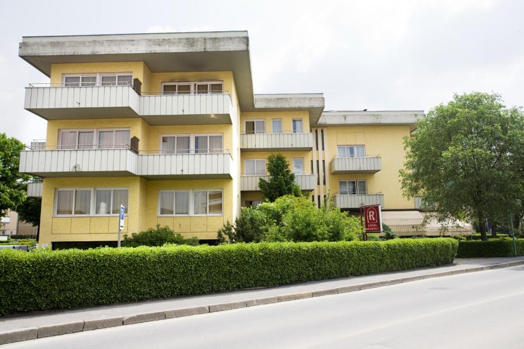 Budova, kde se hotel nachází