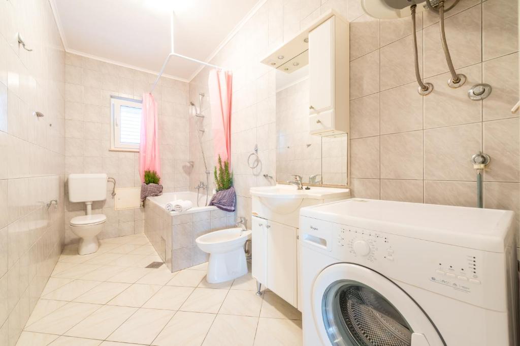 Kúpeľňa v ubytovaní Apartment Miha Marusic