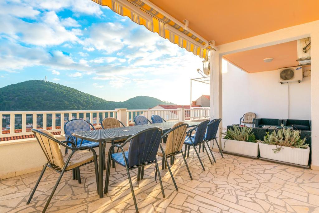 Výhľad na hory alebo výhľad na hory priamo z apartmánu