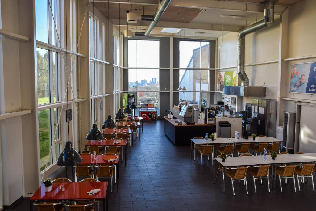Restaurace v ubytování Danhostel Nørresundby Skansen