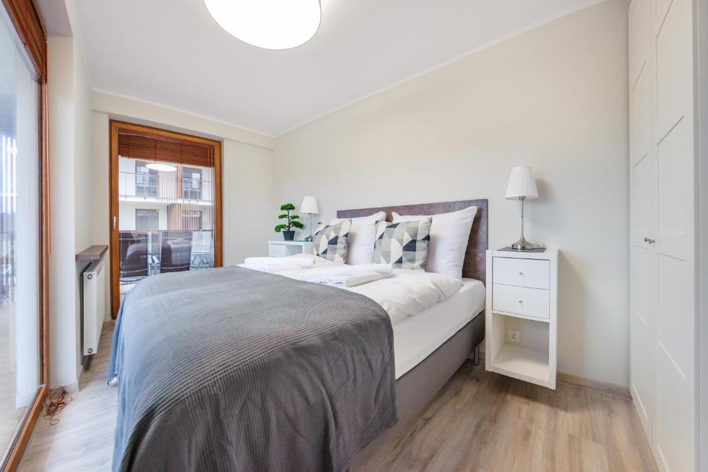 Apartamenty Sun & Snow Kołobrzeg Resorts z basenem - One-Bedroom Apartment