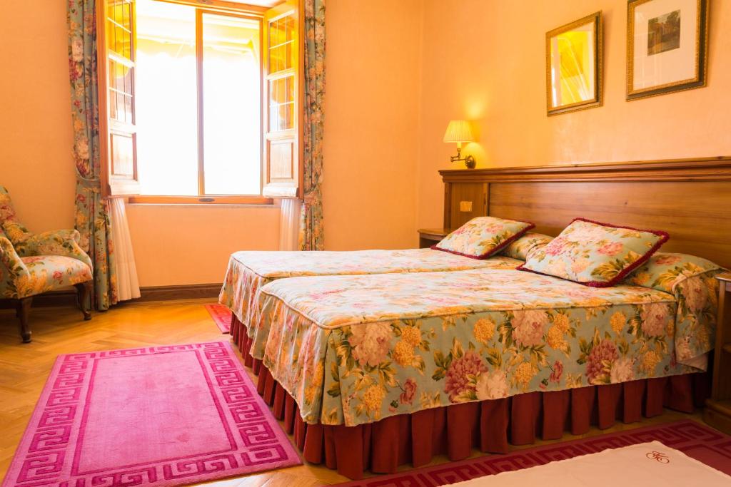 Postel nebo postele na pokoji v ubytování Hotel Torremilanos