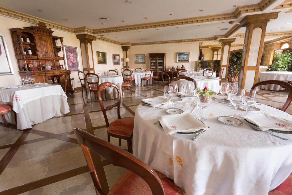Restaurace v ubytování Hotel Torremilanos
