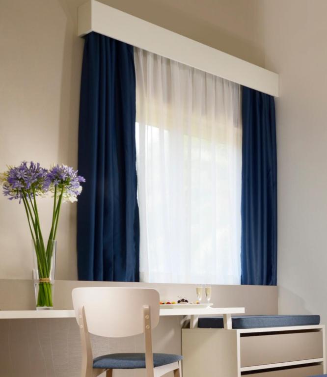 UNAHOTELS Naxos Beach Sicilia - Superior Double Room (2 Adults+1Child) - Detached Villa