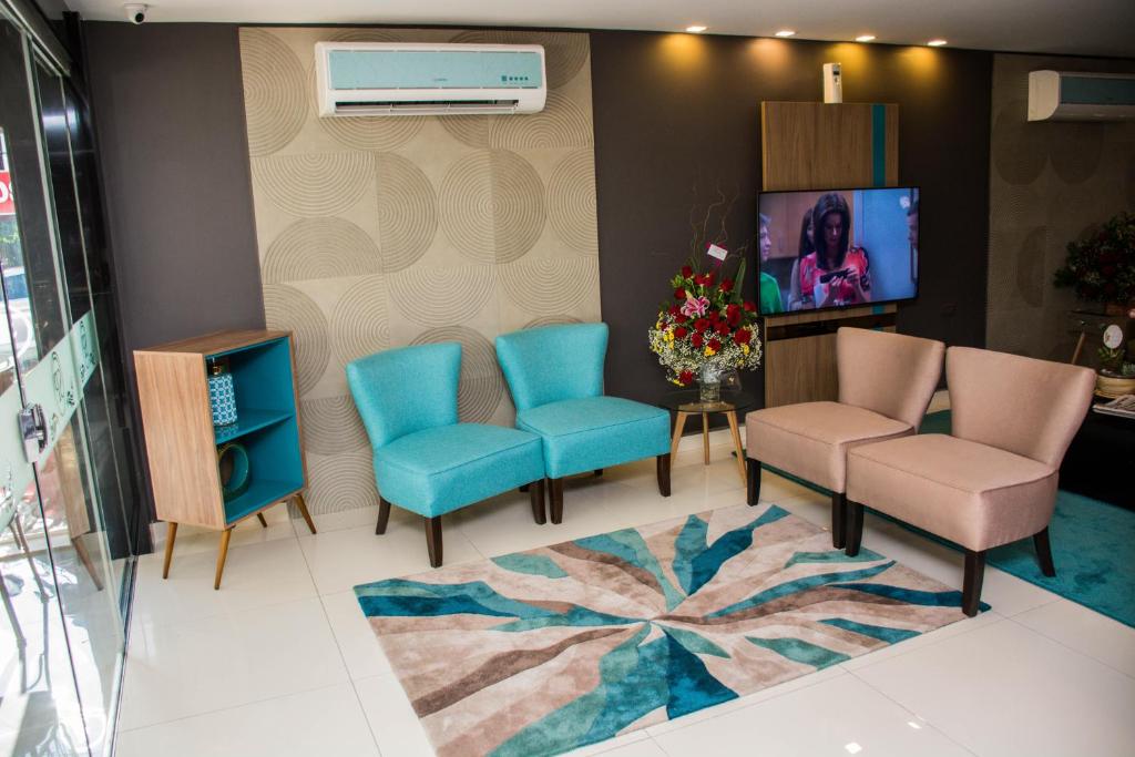Posezení v ubytování SERPYL Plaza Hotel