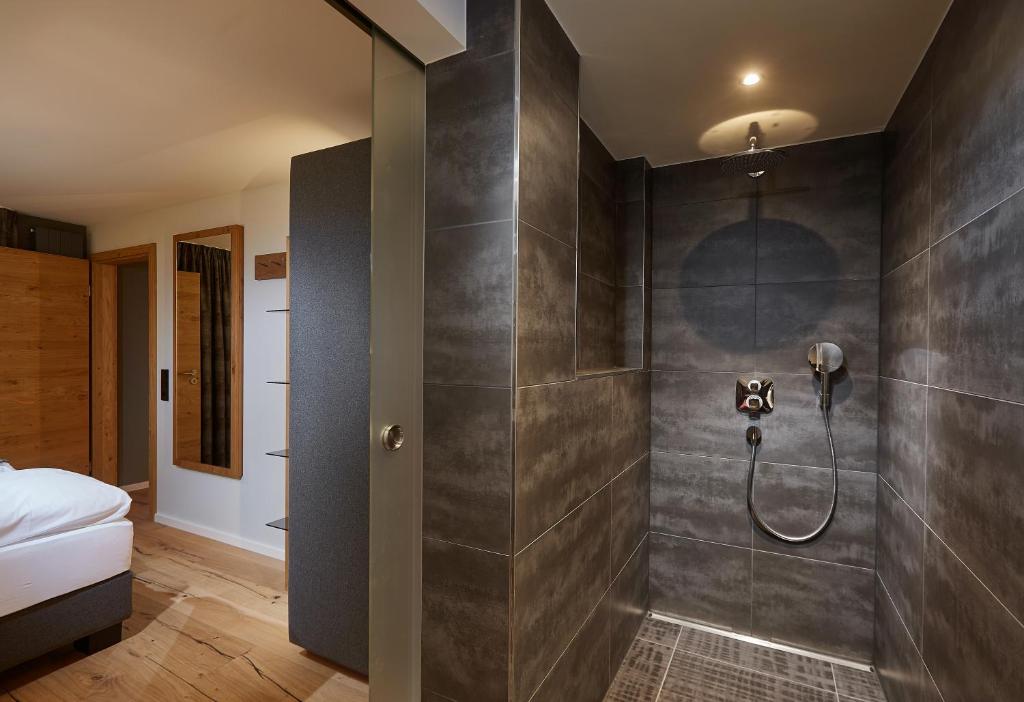 Black Forest Lodge - 18