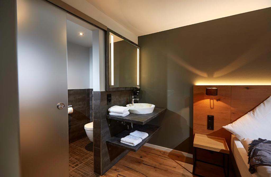 Black Forest Lodge - 17