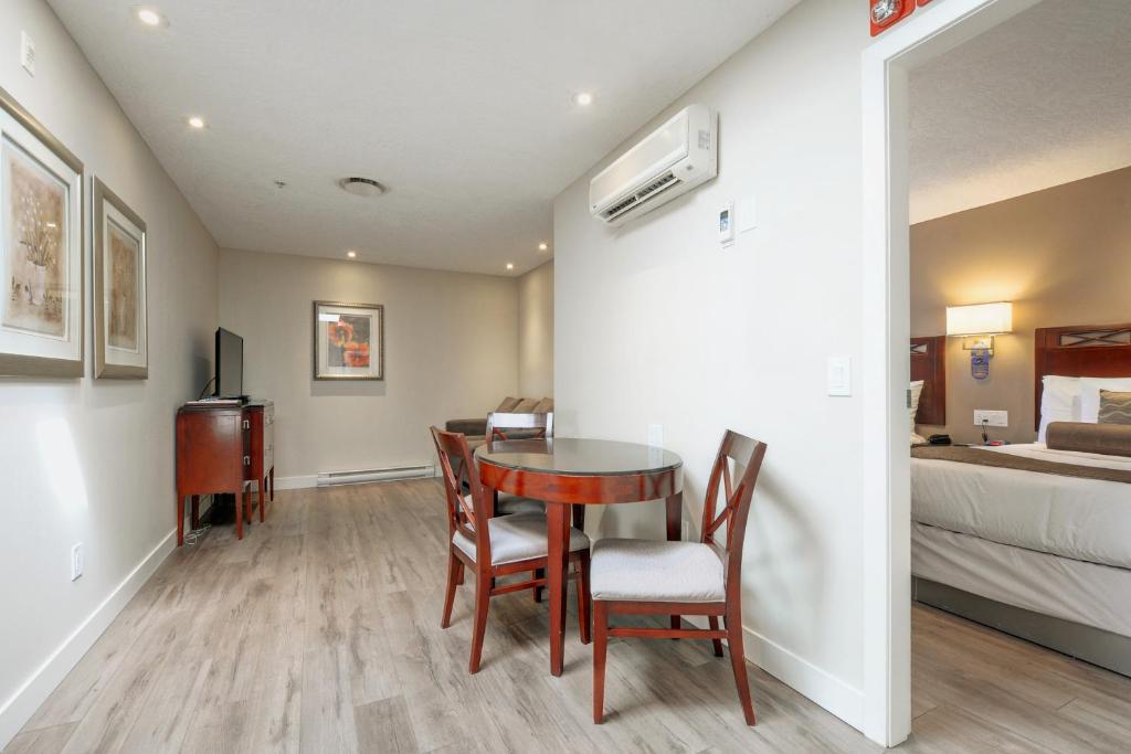 Red Lion Inn and Suites Victoria - Resim 9